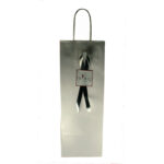 Giftpack – rigid white paper bag with logo & handles for easy carrying of the bottle.